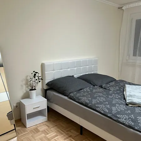 Work, Rest, &comfort- 3 Bedroom Apartment Vellmar
